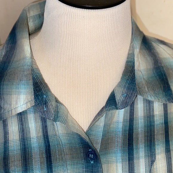 Style & co. Size 15 Cute blue plaid button up shirt petite - Picture 2 of 11